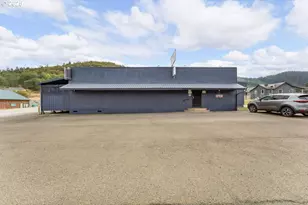 172 S Old Pacific, Myrtle Creek, OR 97457 - Photo 4