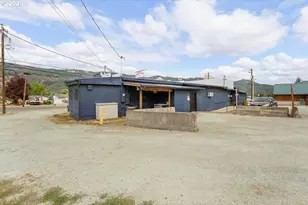 172 S Old Pacific, Myrtle Creek, OR 97457 - Photo 8