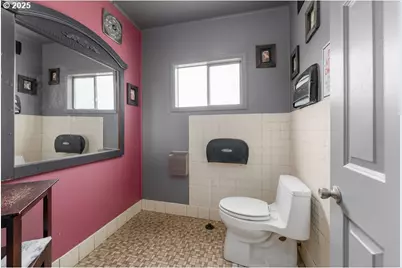 172 S Old Pacific, Myrtle Creek, OR 97457 - Photo 20