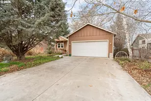 528 Juniper Dr, Boardman, OR 97818 - Photo 2