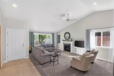 15020 Saint Andrews Dr, Oregon City, OR 97045 - Photo 6
