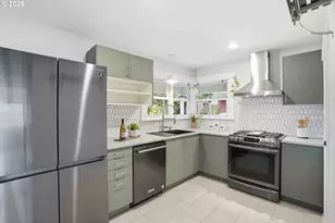 832 N Emerson St, Portland, OR 97217 - Photo 12