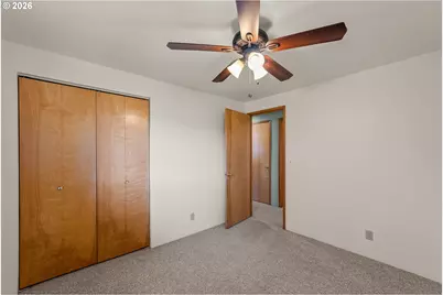 1378 NW Grove St, Roseburg, OR 97471 - Photo 18