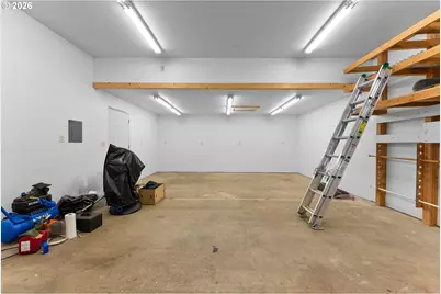 1378 NW Grove St, Roseburg, OR 97471 - Photo 38