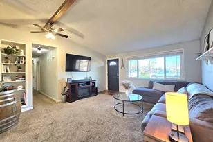 390 N 7th Pl, Harrisburg, OR 97446 - Photo 6