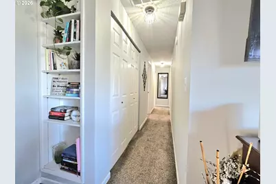 390 N 7th Pl, Harrisburg, OR 97446 - Photo 16