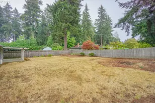 5915 NE 47th St, Vancouver, WA 98661 - Photo 2