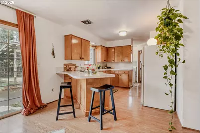 920 SE 214th Ave, Gresham, OR 97030 - Photo 10