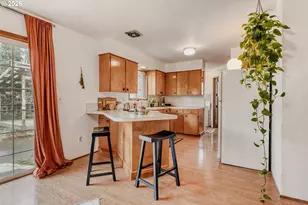 920 SE 214th Ave, Gresham, OR 97030 - Photo 10