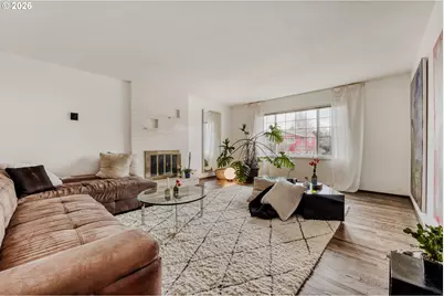 920 SE 214th Ave, Gresham, OR 97030 - Photo 8