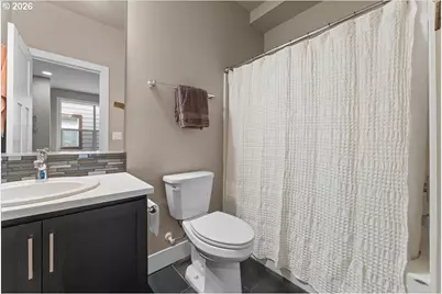 7862 SW Capitol Hill Rd, Portland, OR 97219 - Photo 12