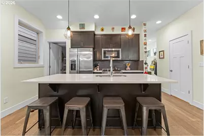 7862 SW Capitol Hill Rd, Portland, OR 97219 - Photo 8