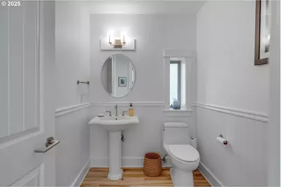 9145 Wallace Rd NW, Salem, OR 97304 - Photo 16