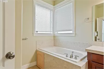 945 Caradon Ct NW, Salem, OR 97304 - Photo 14