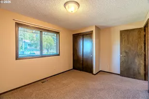 1968 SW 25th St, Gresham, OR 97080 - Photo 24
