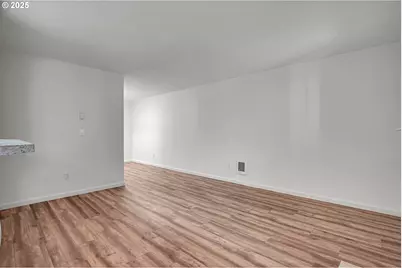 9872 SE Talbert St, Clackamas, OR 97015 - Photo 10