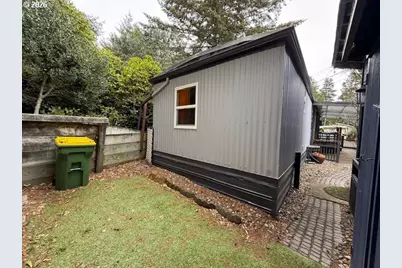 1600 Rhododendron Dr #155, Florence, OR 97439 - Photo 14