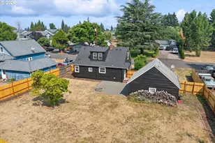 1730 SE Maple Ct, Hillsboro, OR 97123 - Photo 24
