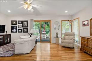 9845 SW Eagle Ln, Beaverton, OR 97008 - Photo 18