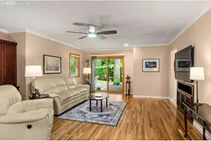 9845 SW Eagle Ln, Beaverton, OR 97008 - Photo 14