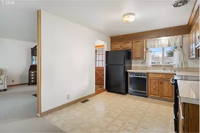 1490 Hallinan St, Lake Oswego, OR 97034 - Photo 14