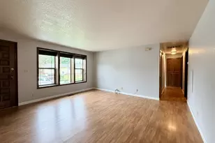 435 SE 9th Ct, Hermiston, OR 97838 - Photo 4