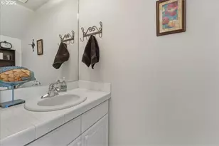 103 N Hayden Bay Dr, Portland, OR 97217 - Photo 22