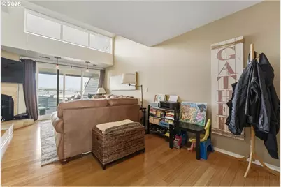 103 N Hayden Bay Dr #103, Portland, OR 97217 - Photo 8