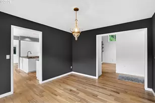 6065 SW Taylor St, Portland, OR 97221 - Photo 8