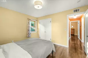 3286 NE Holman St, Portland, OR 97211 - Photo 14