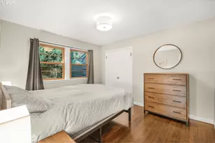 3286 NE Holman St, Portland, OR 97211 - Photo 12