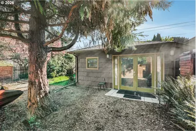 3286 NE Holman St, Portland, OR 97211 - Photo 28