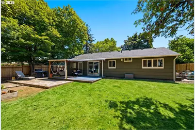 11555 SW 11th St, Beaverton, OR 97005 - Photo 32