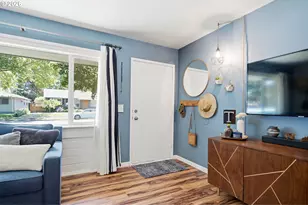 11555 SW 11th St, Beaverton, OR 97005 - Photo 4