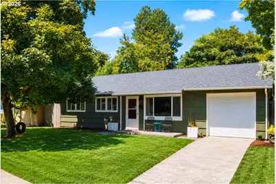 11555 SW 11th St, Beaverton, OR 97005 - Photo 2