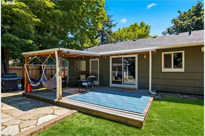11555 SW 11th St, Beaverton, OR 97005 - Photo 30