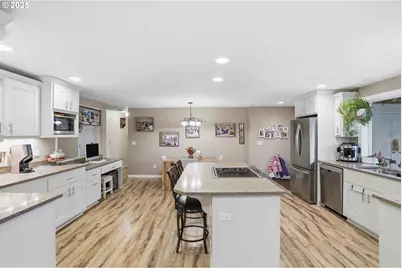 25511 NE 13th St, Camas, WA 98607 - Photo 12