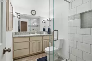 25511 NE 13th St, Camas, WA 98607 - Photo 22