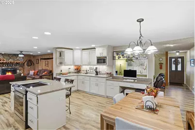 25511 NE 13th St, Camas, WA 98607 - Photo 10