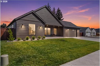 106 W McDowell Ct, Yacolt, WA 98675 - Photo 2