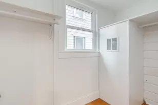 15 S Gibbs St, Portland, OR 97239 - Photo 28