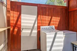 8951 SE Fuller Rd, Happy Valley, OR 97086 - Photo 20