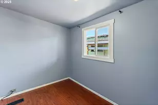 8951 SE Fuller Rd, Happy Valley, OR 97086 - Photo 18