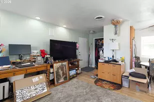 2461 NW Brockway Rd, Winston, OR 97496 - Photo 6