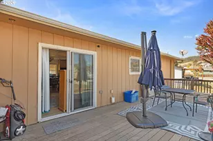 2461 NW Brockway Rd, Winston, OR 97496 - Photo 24