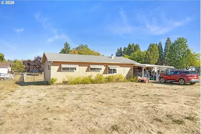 2461 NW Brockway Rd, Winston, OR 97496 - Photo 2