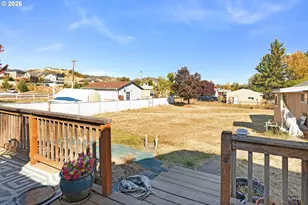 2461 NW Brockway Rd, Winston, OR 97496 - Photo 22
