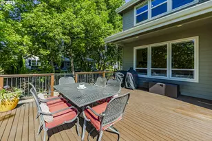 1930 Sterling Park Pl, Eugene, OR 97408 - Photo 40