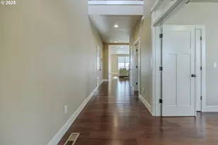 1930 Sterling Park Pl, Eugene, OR 97408 - Photo 6