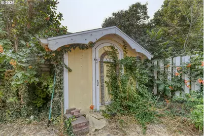 114 SE 7th St, Pendleton, OR 97801 - Photo 36